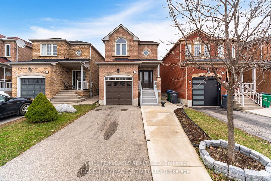 2-Storey in Durham
