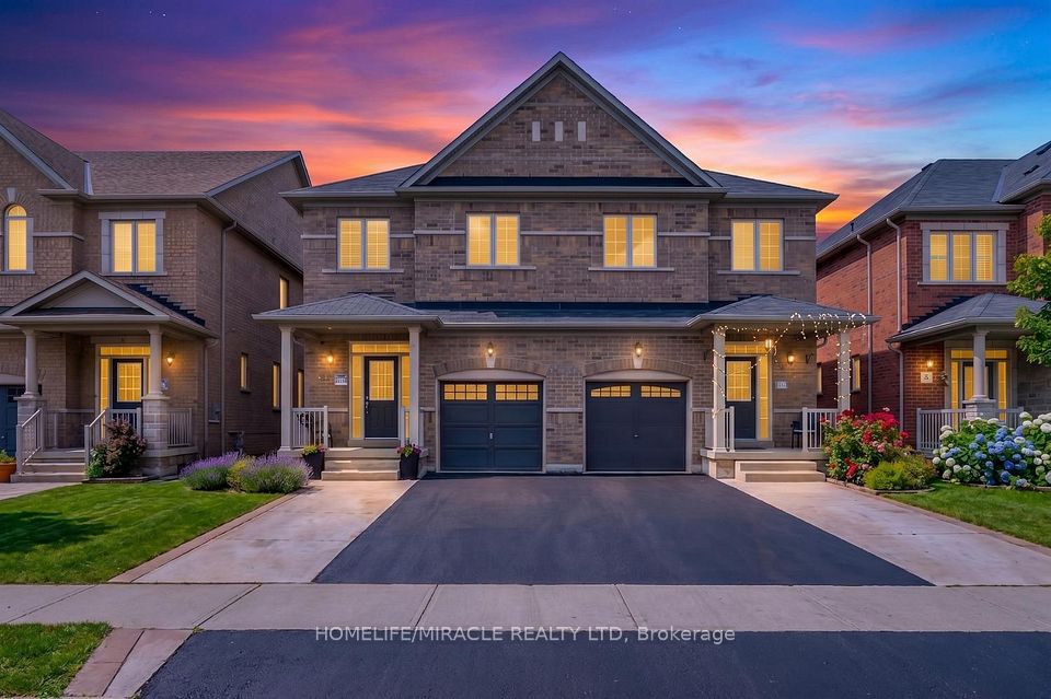 2-Storey in Durham