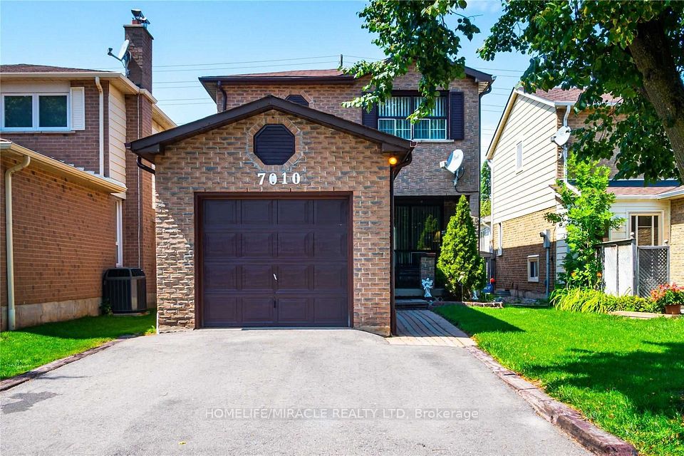 2-Storey in Durham