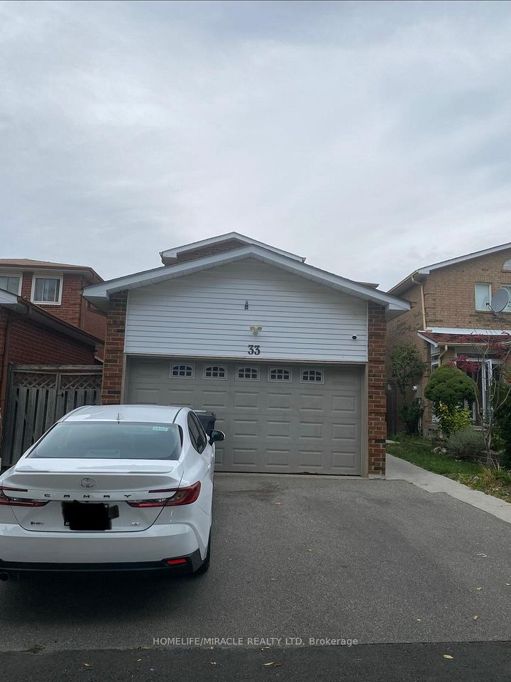 2-Storey in Durham